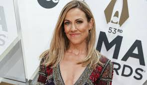 Sheryl Crow Tells Recording Academy She S Disappointed By Grammy Snub Variety