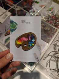 Hier sollte eine beschreibung angezeigt werden, diese seite lässt dies jedoch nicht zu. Po Taehyung V Bts Paint Palette Brooch Hobbies Toys Memorabilia Collectibles K Wave On Carousell