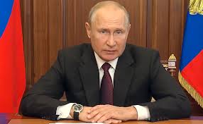 Картинки по запросу обращение путина 2021 Kreml Obyasnil Otstavanie Chasov Putina Vo Vremya Obrasheniya K Rossiyanam Politika Rbk