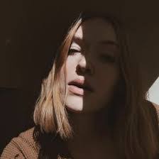 Kate Pauley's Instagram, Twitter & Facebook