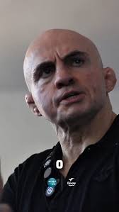 ESPORTE QUE TRANSFORMA 🥊🤝, O presidente do Jungle Fight, Wallid Ismail,  recebeu crianças de projetos parceiros apoiados pela Legião da Boa Vontade  (LBV) em uma visita especial realizada em um batalhão ...