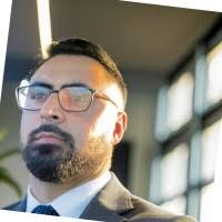 80+ perfiles de «Heer»