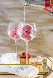 Pin De Stephany Torrent En Soiree 4 The Season Stunning Expressions Recetas De Tragos Bebidas Para Fiestas Recetas De Comida