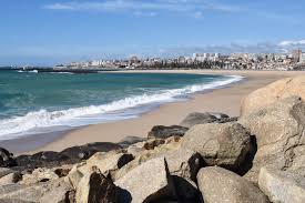 The shore sand is typically clean and doesn't get too packed. Porto Fahrradtour Ans Meer Strand Beim Reserva Natural Estuario Do Douro Reiseblog Travel Sisi