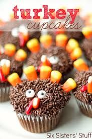 Decorated cupcakes are a novel touch for any holiday; 21 Cute Thanksgiving Cupcakes