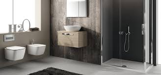 Protagoniste indiscusse dei bagni dal design moderno, le vasche da bagno centro stanza proposte nel catalogo di arredo e accessori per il bagno kiamami valentina rappresentano un'efficace unione tra design e confort. Arredamento Bagno Come Arredare La Stanza Da Bagno Con Originalita