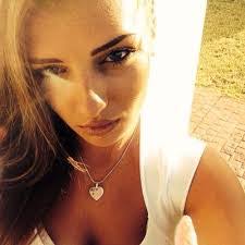 Tamara Hunt's Instagram, Twitter & Facebook