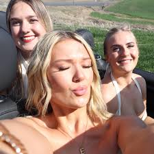 ☆ 𝓛𝓸 ☆ (@laurennbonnell) • Instagram photos and videos