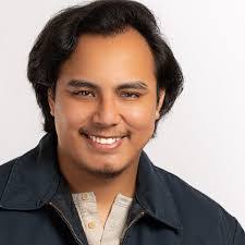 Noe Venegas's Instagram, Twitter & Facebook