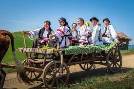 La romania forse � una delle mete turistiche europee pi� complete, ossia in grado di soddisfare e di coniugare i pi� disparati interessi: In MunÈii Apuseni S A Dat Startul Celui Mai Longeviv Targ De Turism Rural Din Romania Realitatea De Alba