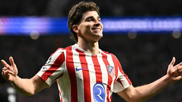 Julian Alvarez tak mau kembali ke Inggris