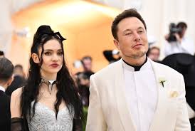 Tesla ceo elon musk and singer grimes have always been unconventional, to say the least, but their latest public displays are less than affectionate after grimes was quick to call out her partner on twitter. Grimes Shares A Starry New Photo Of Son X Ae A 12 With Elon Musk