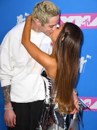 Ariana grande mariage, you could also find another pics such as ariana grande lipstick, ariana grande 2019, ariana grande beach, ariana grande love, ariana grande perfume, ariana grande ponytail, ariana grande 16, ariana grande top, ariana grande beauty, ariana grande inspired outfits, ariana grande long hair, and ariana grande with glasses. Epingle Sur People Celebrities