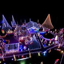 This Winter Wonderland Has The Most Spellbinding Lights Display In All Of Connecticut Christmas Lights Christmas Yard Decorations Christmas Display