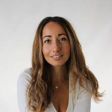 Une photo vaut mille mots… le bonheur d'avoir trouvé sa voie et de pouvoir  s'épanouir dedans! Si l'entrepreunariat est un long chemin, si  l'événementiel est dense et complexe, si les doutes, les… |