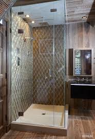 Aliran seperti air hujan, air deras untuk memijat, dan kombinasi antara keduanya. Design Kaca Di Dalam Kamar Mandi Membuat Kamar Mandi Terlihat Lebih Luas Interior Kamar Mandi Interior Rumah