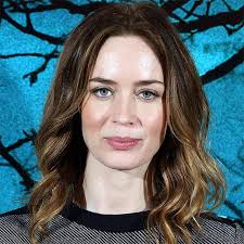 Emily blunt was born in london on february 23, 1983. How Tall Is Emily Blunt Height Of Emily Blunt Celeb Heights