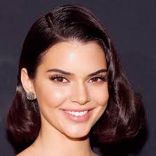 Enlisted below are the most attractive female politicians who have proven that they are just a perfect combination of beauty and brains. A Celebrity Dentist Gives Us His Tips For Whitening