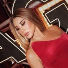 Linda Sarkis's Instagram, Twitter & Facebook