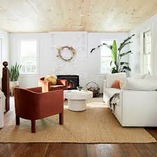 A beachy bungalow in bellport, new york, where natural elements like weathered woods, woven seagrass, rattan and fine flax linen conjure a coastal state of mind all the time. Jute Boucle Rug