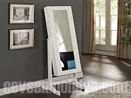 Modern tarzda döşenmiş bir salonunuz var ise bu sefer de ince ve sadece ahşap çerçeveli. Dekoratif Boy Ayna Ankara Duvar Ayna Modelleri Fiyatlari Ankara