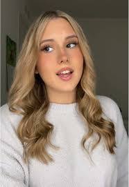 Alyssa Deleon's Instagram, Twitter & Facebook