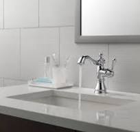 Single Handle Bathroom Faucet (Recertified) in Chrome