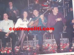 Θεοδωρίδου ή παπαδόπουλο επέλεξε το κοινό την παραμονή των χριστουγέννων Xronontoylapo Pws Htan O Antwnhs Remos Kai H Natasa 8eodwridoy 20 Xronia Prin Tralala Gr