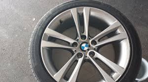 Attenuer Des Rayures Causees Par Un Trottoir Sur Des Jantes Alus Polies Chromees Autos Coaching