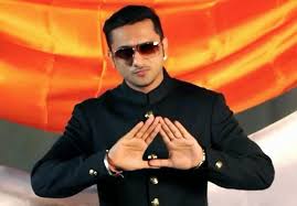 Back view of short layered hair. 16 Yo Yo Honey Singh Photos In Famous Hairstyles Ideas Yo Yo Honey Singh Famous Hairstyles Singh