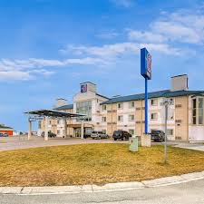 Find deals, aaa/senior/aarp/military discounts, and phone #'s for cheap claresholm alberta hotel & motel rooms. Motel 6 Claresholm Ab Canada At Hrs With Free Services