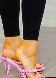Amy stran is one of the popular hosts of qvc and is famous for her fashion and style. Amy Stran S Feet Wikifeet