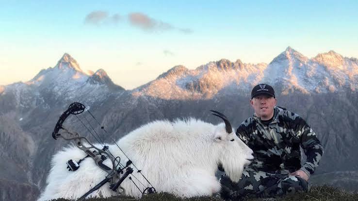 Mountain Goat Hunting 101: Tips, Tactics, & Gear Picks | KUIU