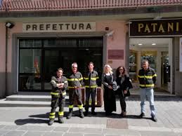 Lo zio d'america è tornato: La Protesta Dei Vigili Del Fuoco Calabria Non Si Arresta
