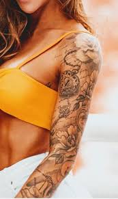 Sammlung von ja.le • zuletzt aktualisiert: Flower Tattoo Ganzer Arm Frau Tattoo Ideen Unterarm Frau Oberarm Tattoos Frauen