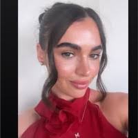 Adele Gill's Instagram, Twitter & Facebook