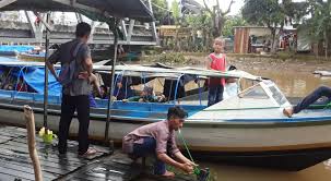 Aesthetic vintage 90s cartoon wallpaper : Klotok Jamaah Haul Ke 15 Sekitar 500 Perahu Motor Arungi Sungai Martapura Menuju Haul Ke 15 Abah Guru Sekumpul Kantor Berita Kalimantan Malam Ke 15 Bulan Sya Ban