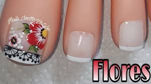 Pinta las uñas de los pies de la princesa a. Decoracion De Unas Flores Facil Para Pie Unas Manos Y Pies Disenos De Unas Pies Unas Pintadas Con Flores