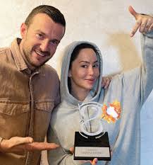 Nuk kemi faj: Glam Icon