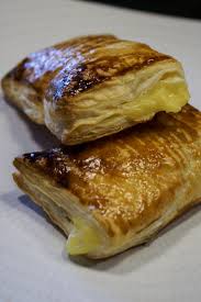 Feuillete Au Custard Puff Pastry With Custard Cuizine Maurice Puff Pastry Recipes Mauritian Food Custard Recipes