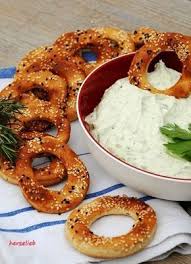 Schwedische Knackebrotkringel Rezept Toll Zum Grillen Dippen Und Als Snack Herzelieb Rezept Rezepte Fingerfood Schwedisches Essen