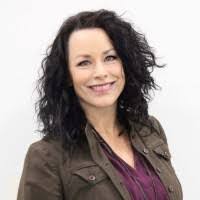 Lani Lively's Instagram, Twitter & Facebook