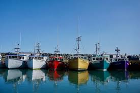 Bateaux Peche Pointe Basse Ilesmadeleine Mc Globetrotteuse Bateaux De Peche Bateaux Iles De La Madeleine