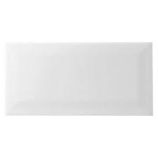 Durch den warmen rotton strahlt die fliese eine angenehme atmosphäre aus und ist so in verschiedenen bereichen individuell einsetzbar. Wandfliese Metro 10 X 20 Cm Weiss Glanzend Bauhaus