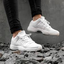 Nike Air Jordan 11 Retro Low Premium Triple White 897331 100 Ayakkabilar