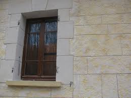 Enduit A La Chaux Aerienne Imitation Pierre Chantier Moliere Sur Ceze 30 Outdoor Decor Outdoor Garage Doors
