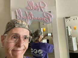 Any one need a mani/pedi? Bug 🐞 lady was here 😁.