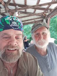 Big thanks to Vince Neil Mötley Crüe for joining me in studio today for  #TrunkNation with an exclusive interview regarding his stroke , music and  more. If you missed it now on