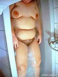 Es kann aber auch eine natürlich ist alles eine sache der selbstbeherrschung, aber die versuchung, eines tages in der küche zu landen und seine gemütlichen vier wände nie wieder. Meine Mollige Ehefrau In Der Badewanne Porno Bilder Und Fotos Von Amateuren