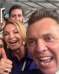 Querido @pablolemusn se de tu capacidad y dedicación, en ti #Jalisco sabe  que esta en buenas manos. Desde el primer día trabajando #alestilojalisco  para dar resultados.